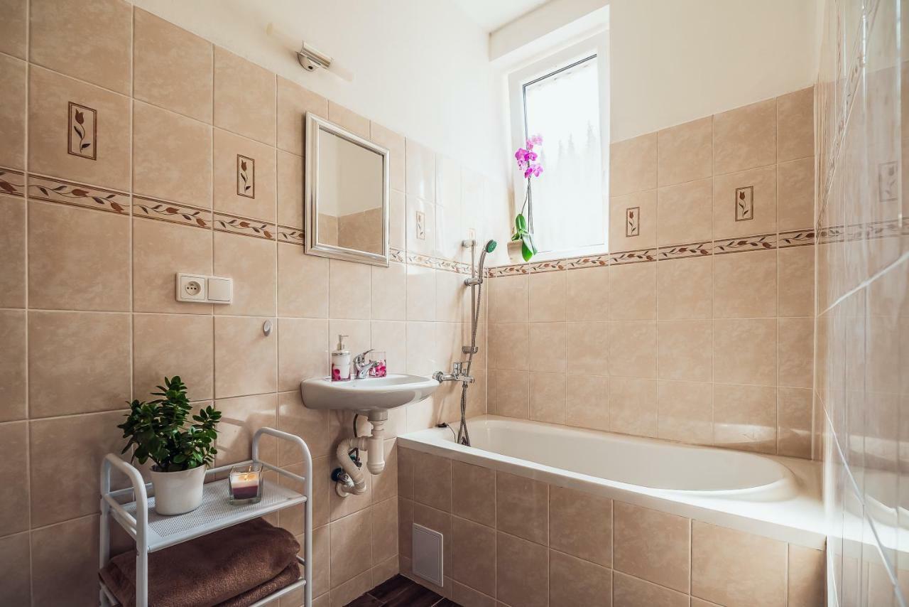 פררוב Skodova Apartments מראה חיצוני תמונה