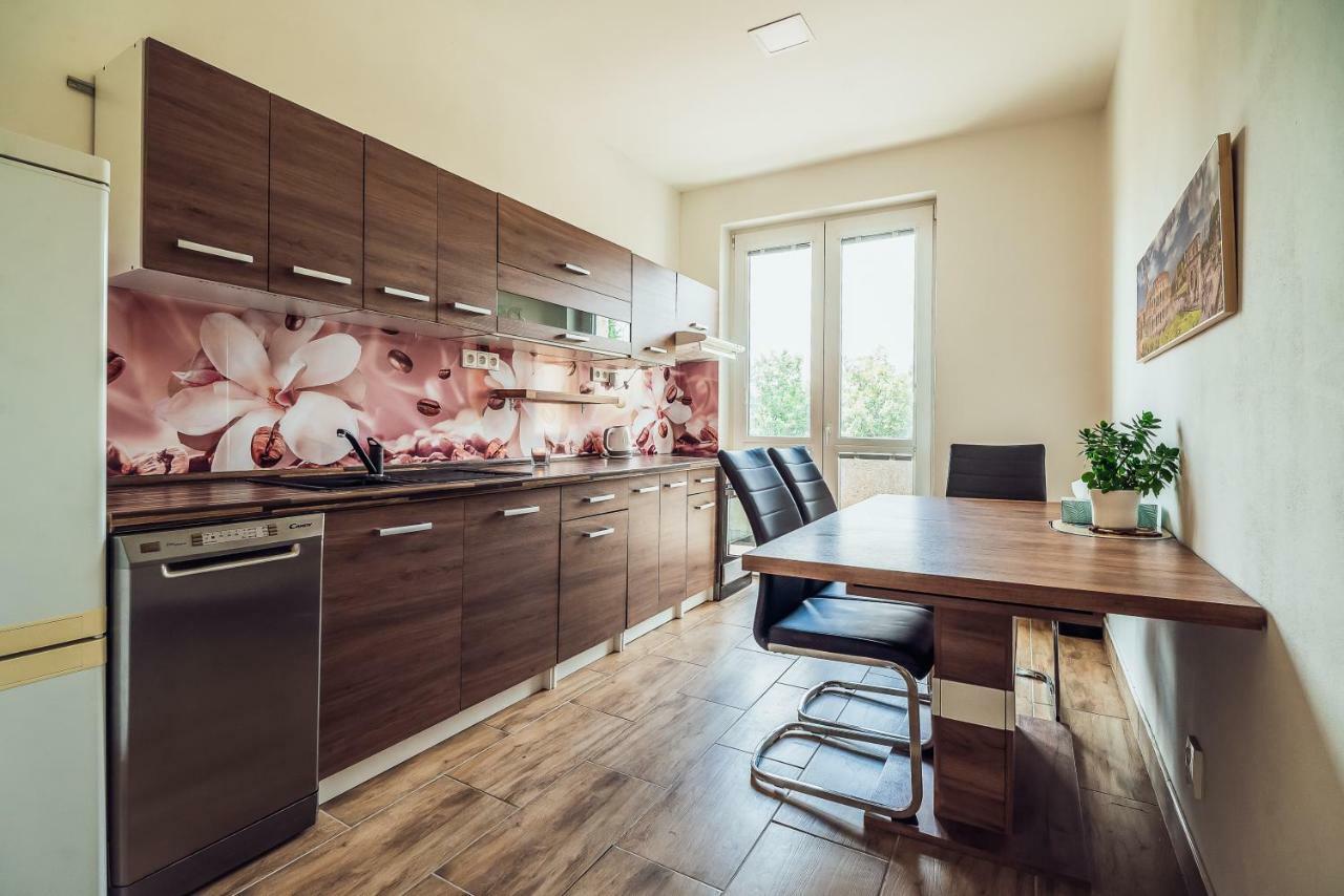 פררוב Skodova Apartments מראה חיצוני תמונה